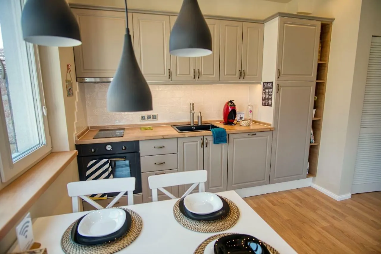 Apartment Audrey By Sofiaspot - Central, Metro To Airport