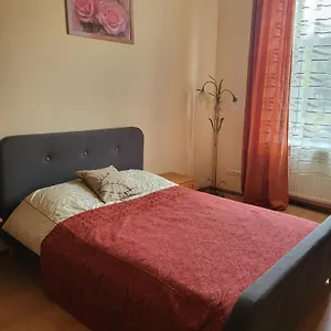 https://apartment-near-st-elizabeth-church.hotelslviv.net